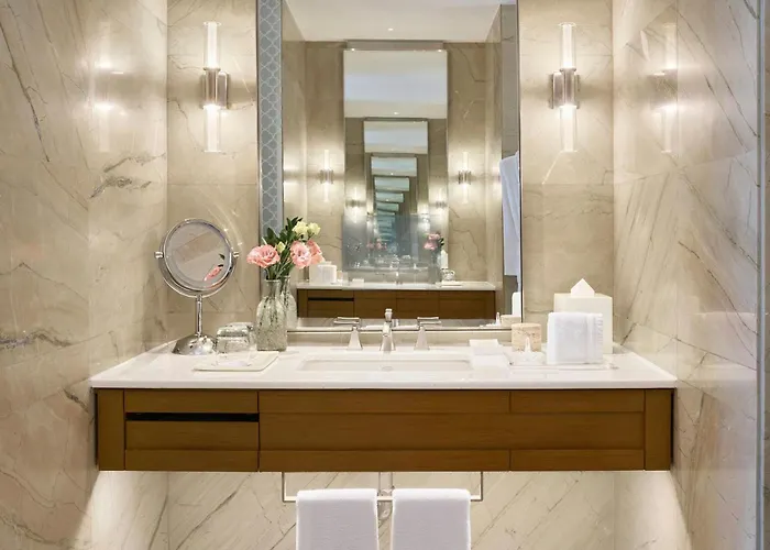 The St. Regis 5*
