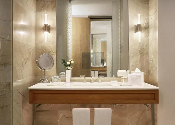 The St. Regis 5*
